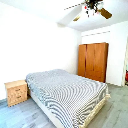 Triplex Family House, كوشاداسيه